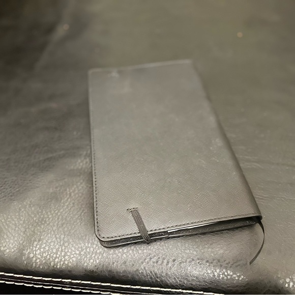 Michael Kors Notebook - Picture 2 of 7